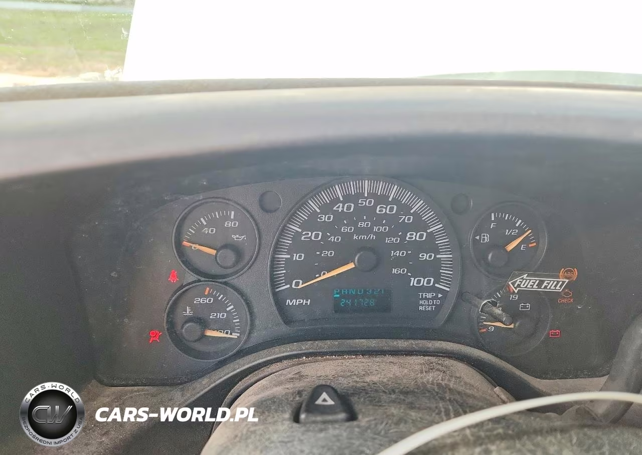 2005 GMC Savana Cutaway G3500 VIN:1GDJG31V151907610 - 9