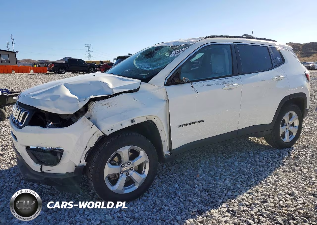 2017 Jeep Compass Latitude – zdjęcie 1 z 12