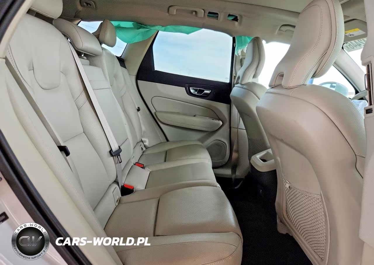 2019 Volvo Xc60 T5 Momentum VIN:LYV102DK4KB250164 - 10