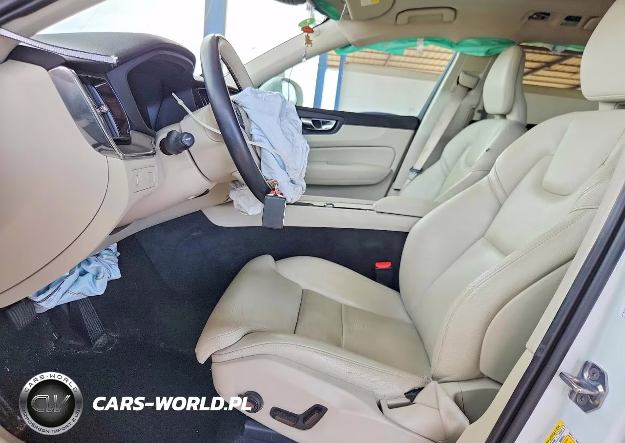 2019 Volvo Xc60 T5 Momentum VIN:LYV102DK4KB250164 - 7