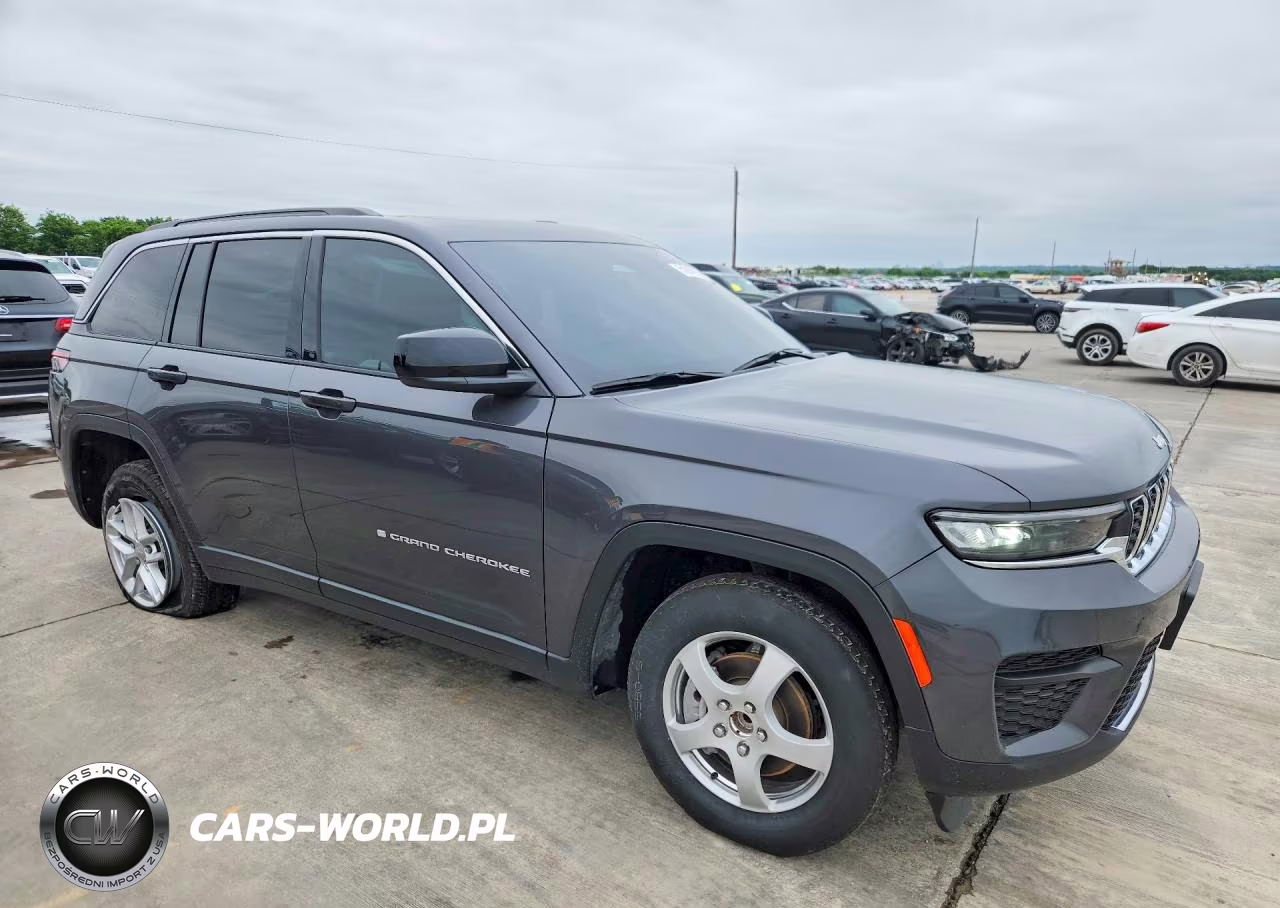 2025 Jeep Grand Cherokee Laredo VIN:1C4RJGAG8SC314845 - 4