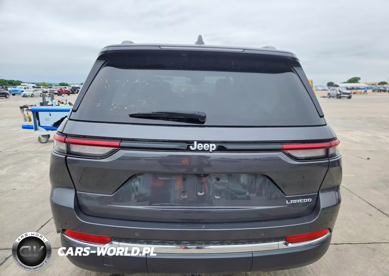 2025 Jeep Grand Cherokee Laredo VIN:1C4RJGAG8SC314845 - 6