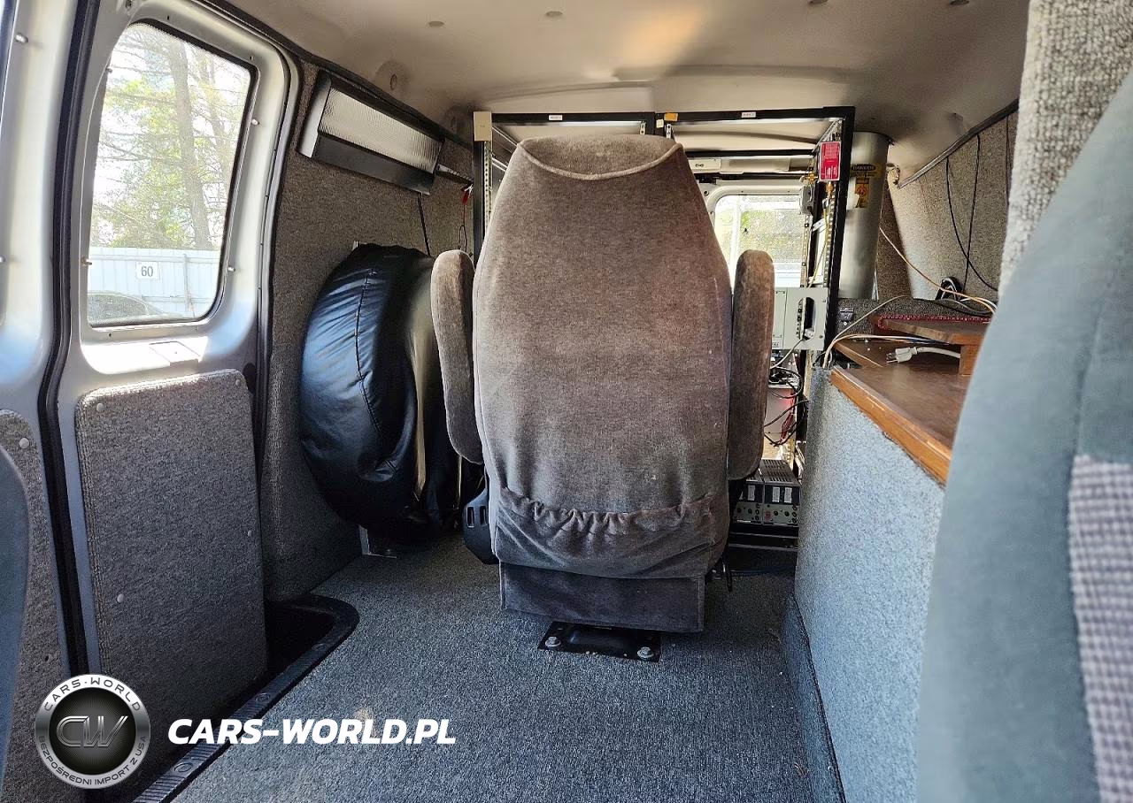 1992 Ford Econoline E250 Van VIN:1FTHE24H0NHB38646 - 10