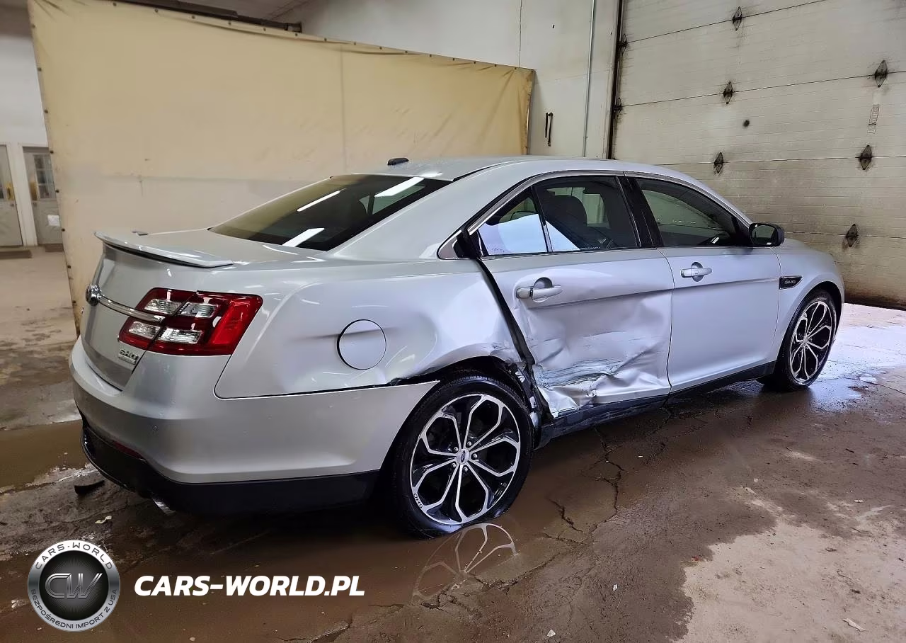 2018 Ford Taurus Sho VIN:1FAHP2KTXJG119741 - 3
