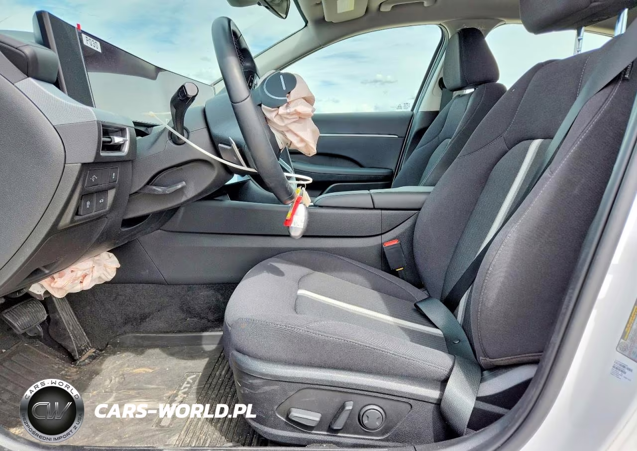 2026 Hyundai Sonata Sel Sport VIN:KMHL64JA7TA524816 - 7