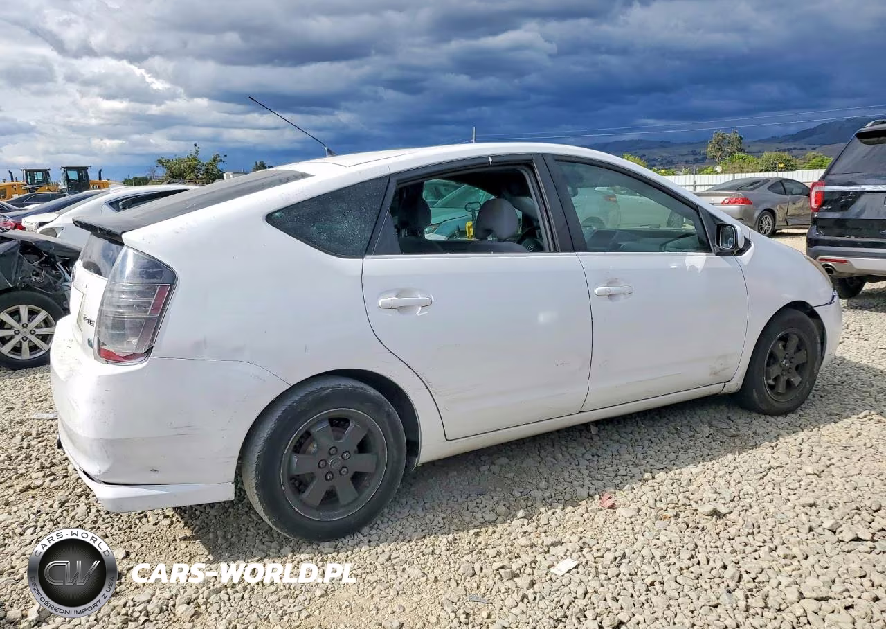 2005 Toyota Prius Base VIN:JTDKB20U240038787 - 3