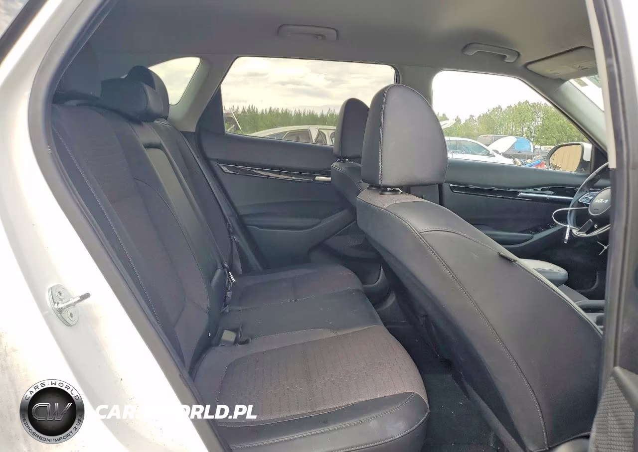 2023 Kia Seltos S VIN:KNDEU2AA9P7423254 - 10