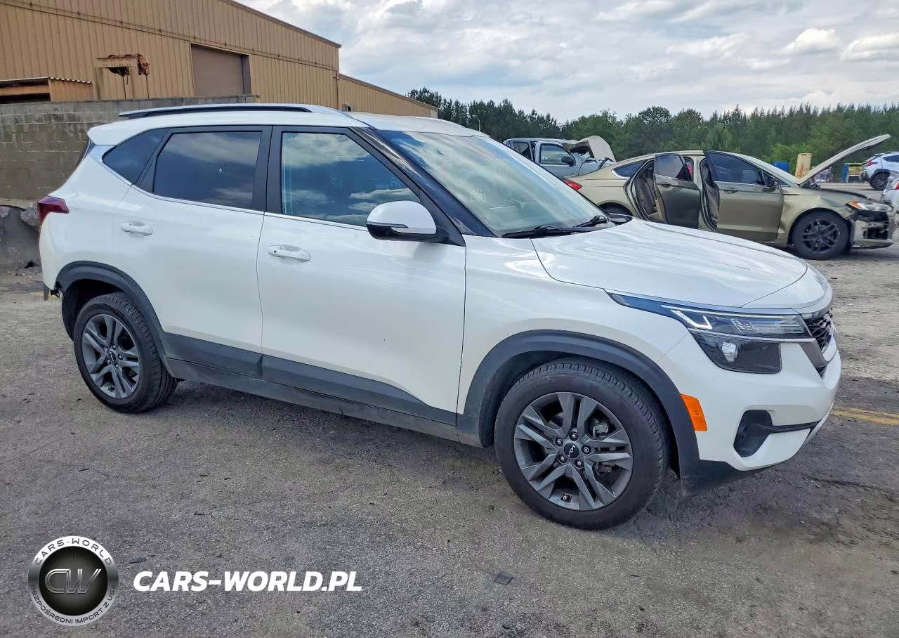 2023 Kia Seltos S VIN:KNDEU2AA9P7423254 - 4