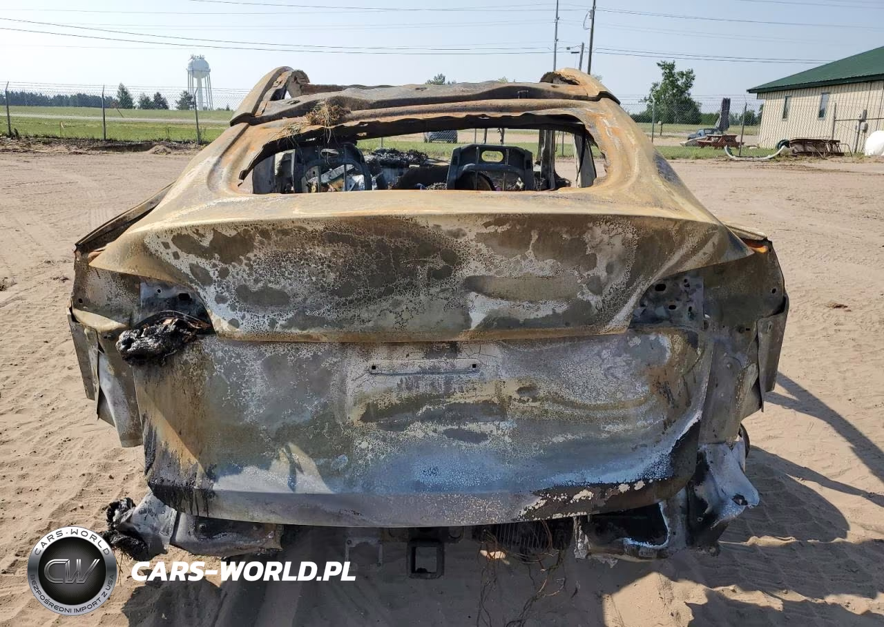 2025 Tesla Model Y VIN:7SAYGAEEXSF262561 - 6