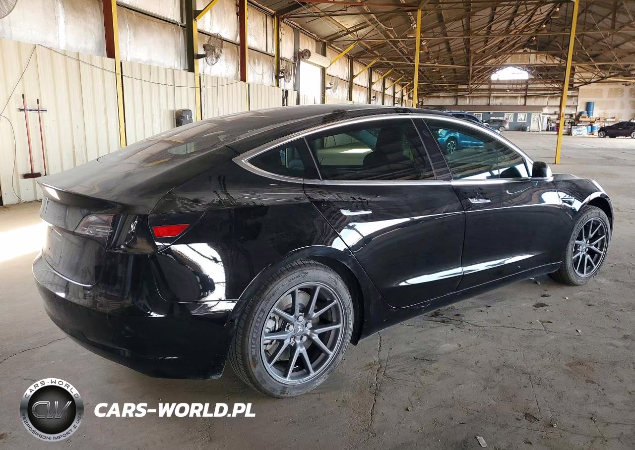 2018 Tesla Model 3 VIN:5YJ3E1EA8JF108813 - 3