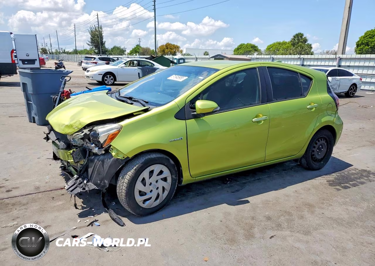 2016 Toyota Prius C One