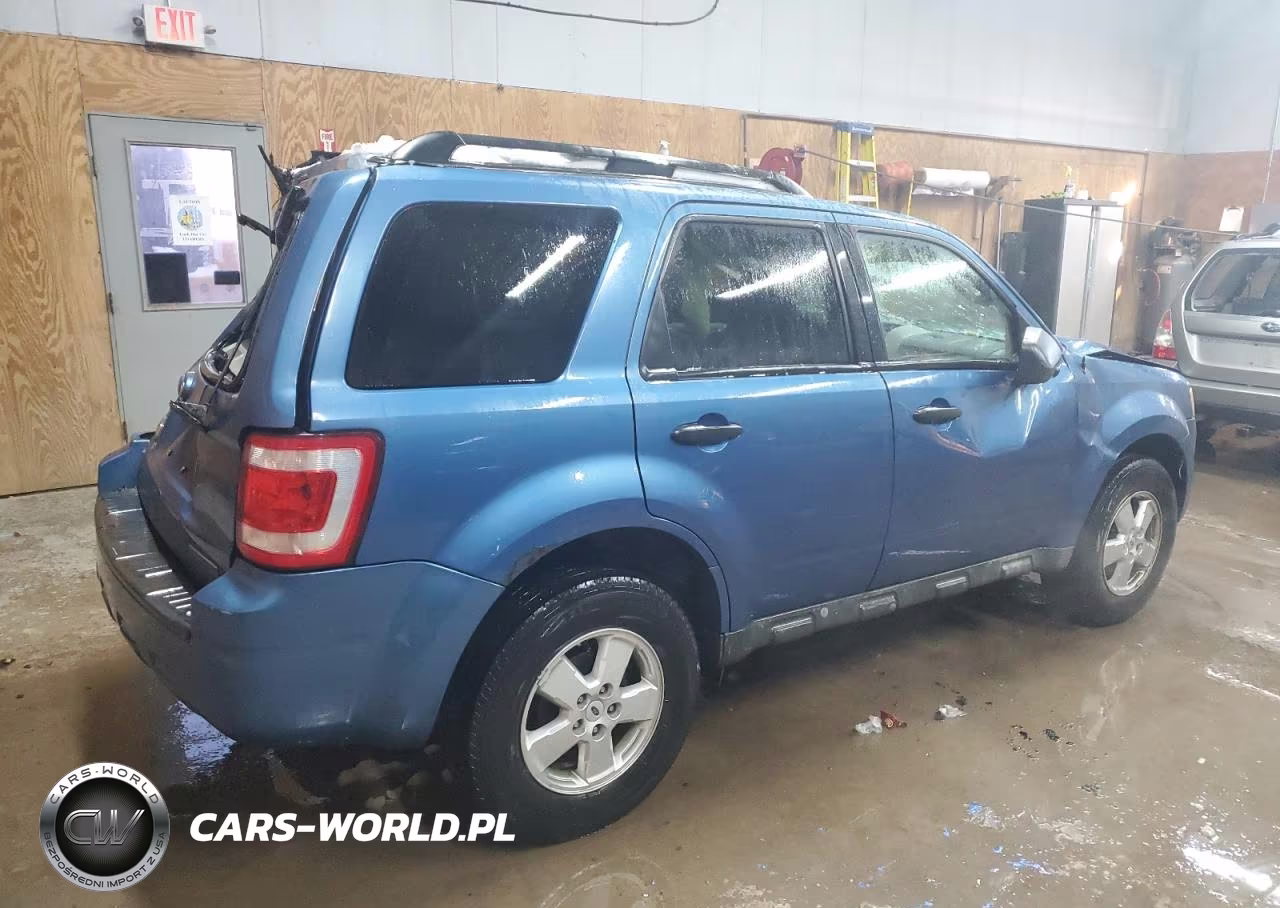 2009 Ford Escape Xlt VIN:1FMCU03709KC65881 - 3