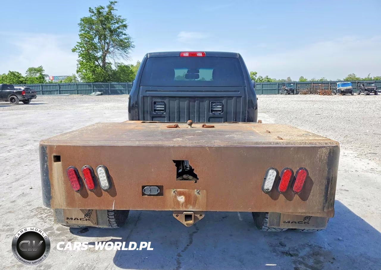 2018 Ram 3500Tesman VIN:3C63RRGL7JG344761 - 6