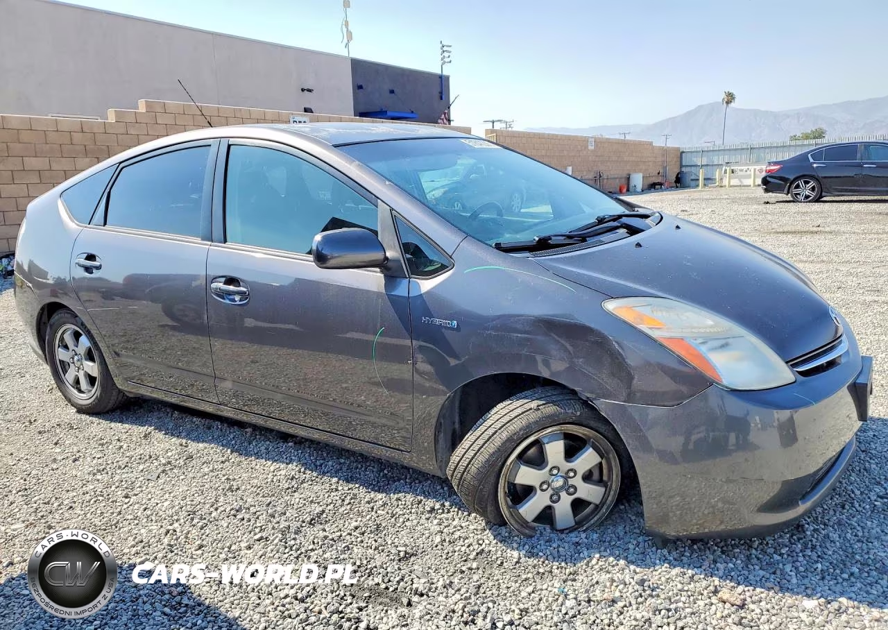 2008 Toyota Prius Base VIN:JTDKB20U283423349 - 4