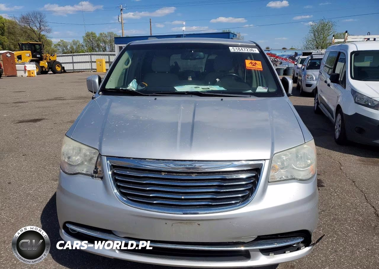2011 Chrysler Town & Country Touring VIN:2A4RR5DG2BR781964 - 5