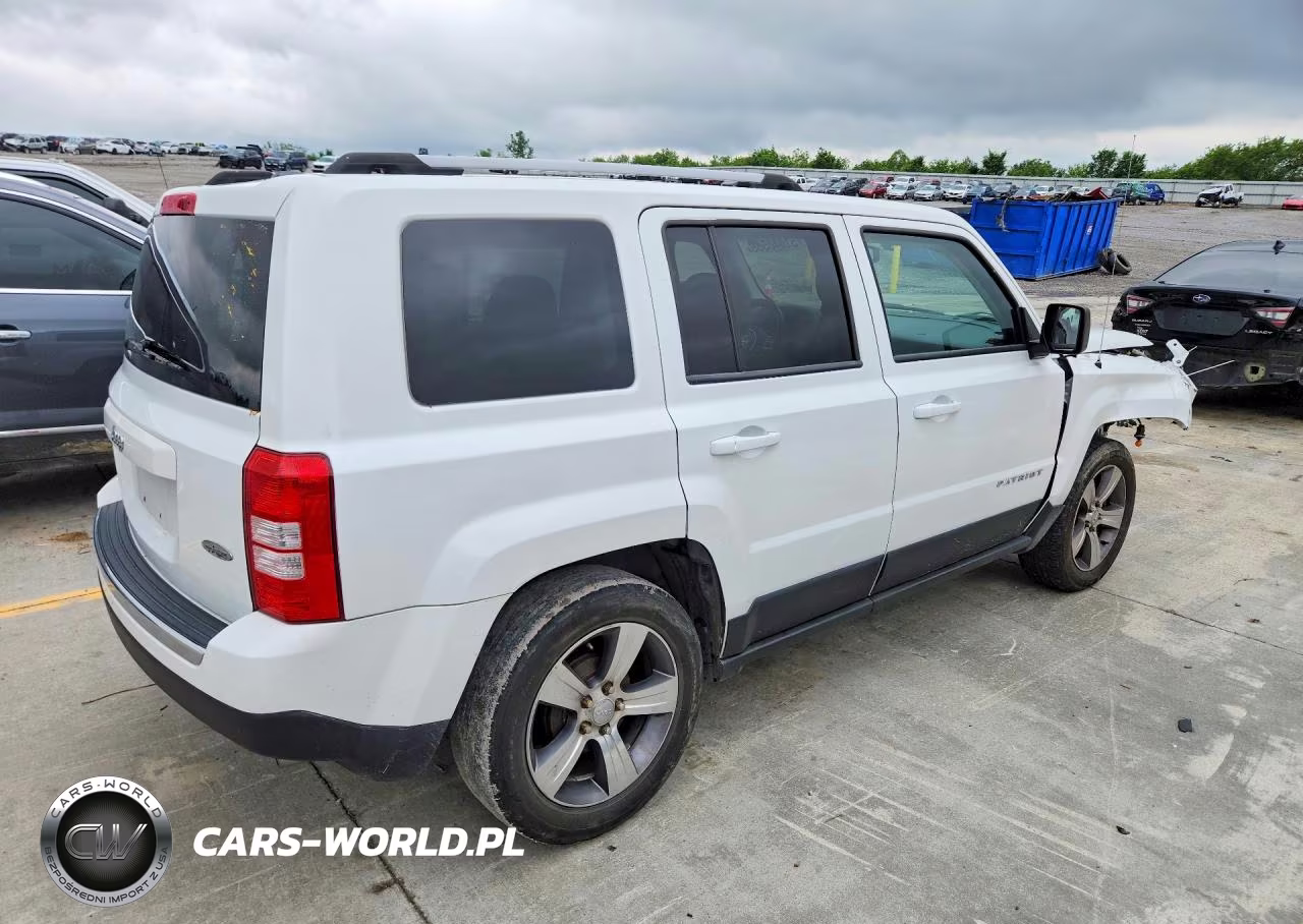 2017 Jeep Patriot Latitude VIN:1C4NJPFA6HD134768 - 3