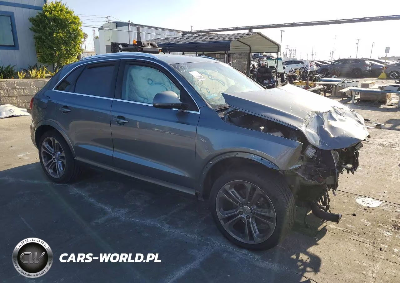 2015 Audi Q3 Premium Plus VIN:WA1EFCFS4FR002542 - 4