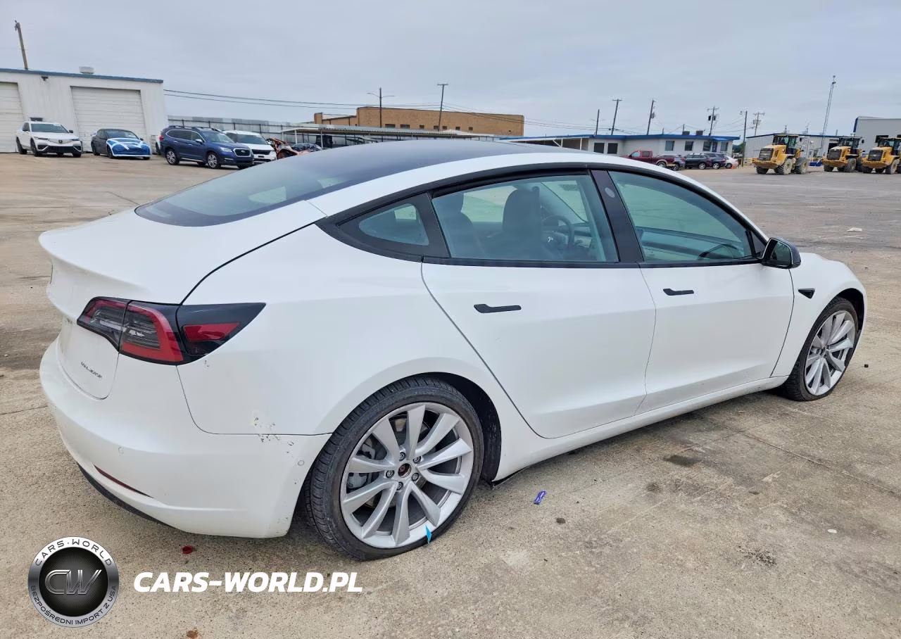 2021 Tesla Model 3 VIN:5YJ3E1EB8MF085546 - 3