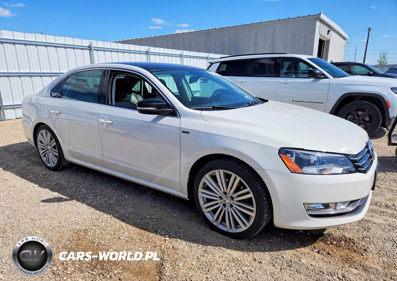 2015 Volkswagen Passat Se VIN:1VWBS7A38FC096761 - 4