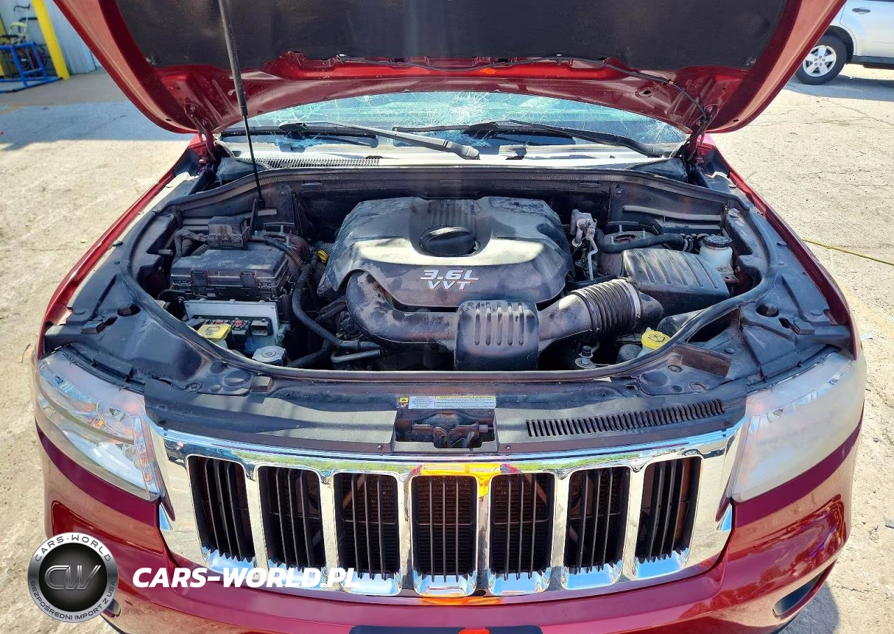2012 Jeep Grand Cherokee Laredo VIN:1C4RJFAG1CC221130 - 12