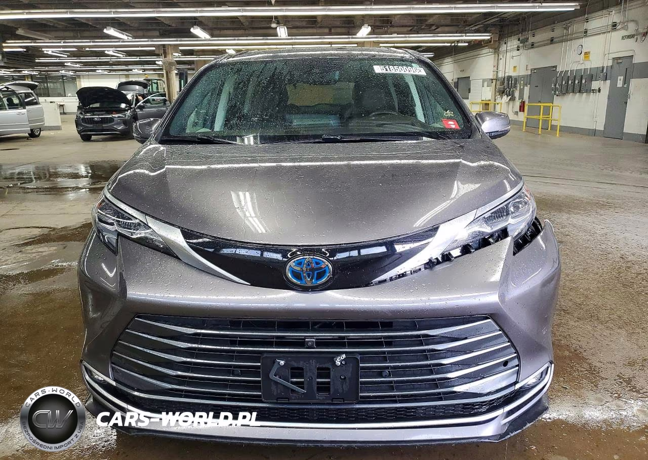2024 Toyota Sienna Platinum 7-Passenger VIN:5TDESKFC0RS151511 - 5