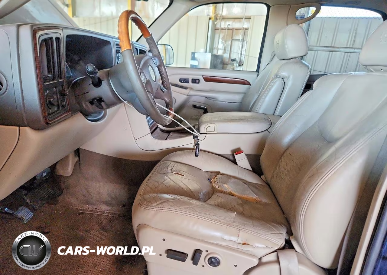 2004 Cadillac Escalade Luxury VIN:1GYEK63NX4R193814 - 7