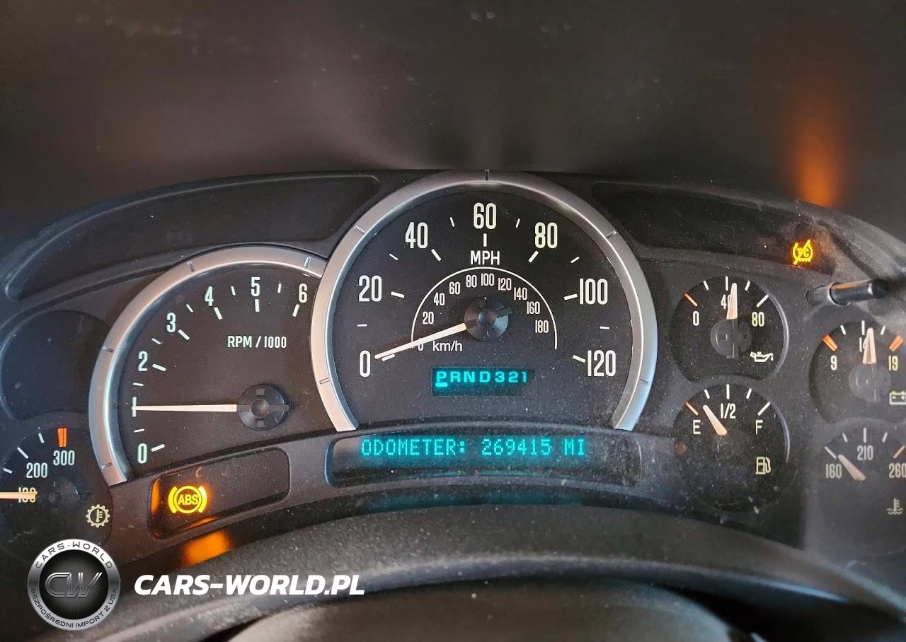 2004 Cadillac Escalade Luxury VIN:1GYEK63NX4R193814 - 9