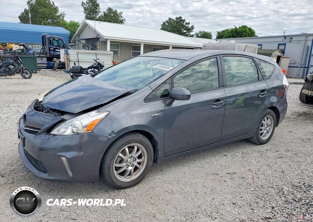 2013 Toyota Prius V Three