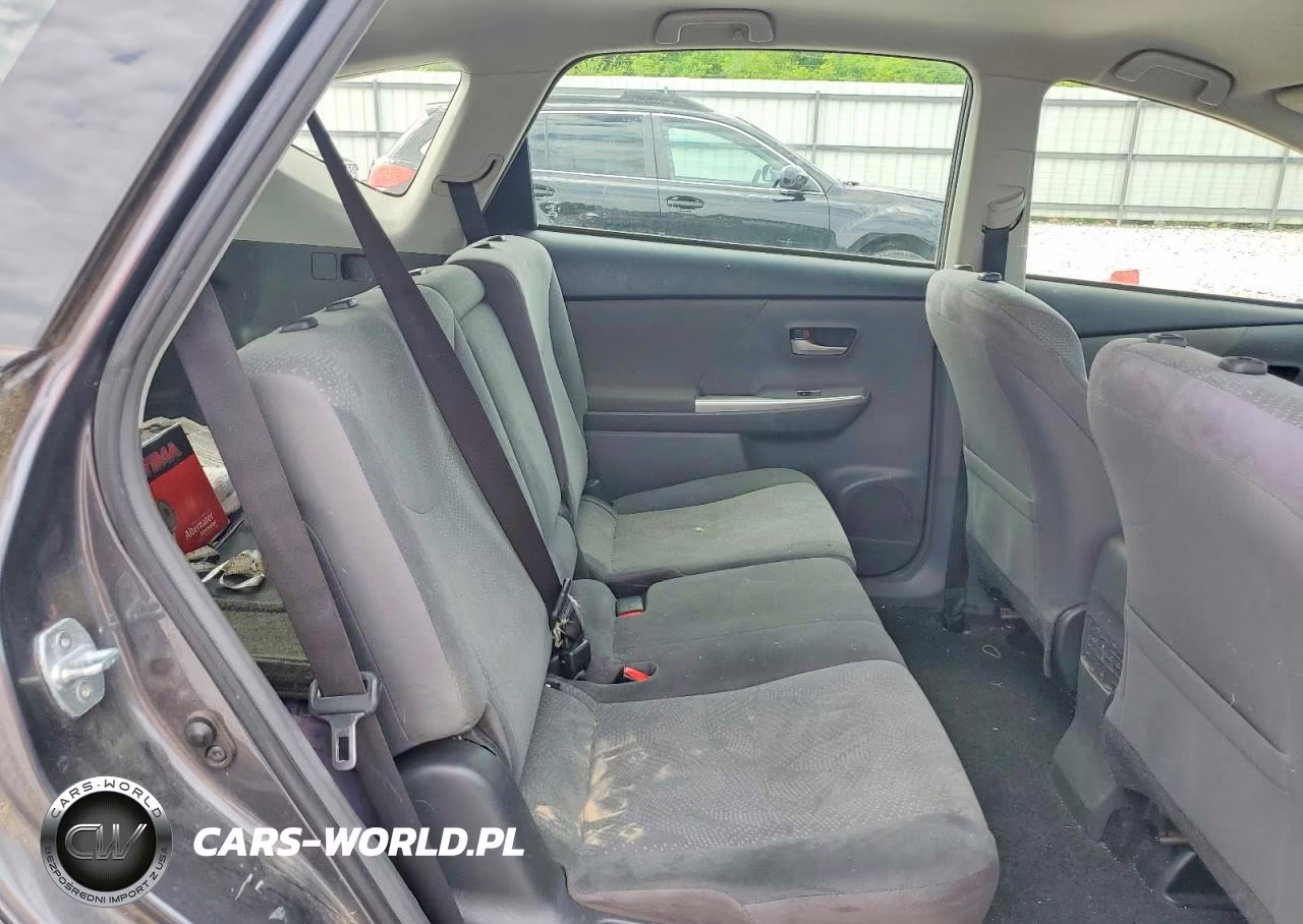 2013 Toyota Prius V Three VIN:JTDZN3EUXD3268838 - 10
