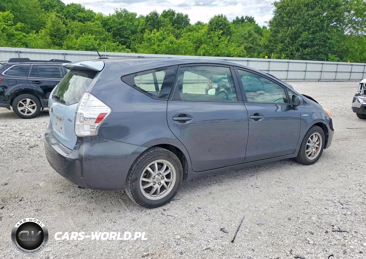 2013 Toyota Prius V Three VIN:JTDZN3EUXD3268838 - 3