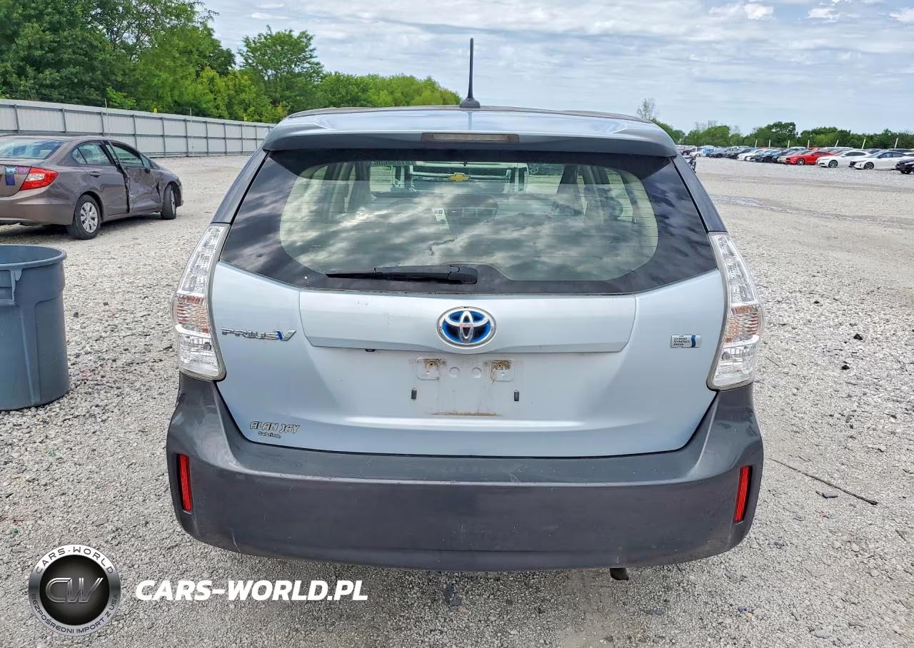 2013 Toyota Prius V Three VIN:JTDZN3EUXD3268838 - 6