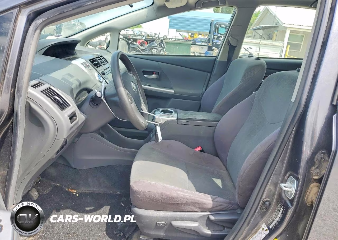 2013 Toyota Prius V Three VIN:JTDZN3EUXD3268838 - 7
