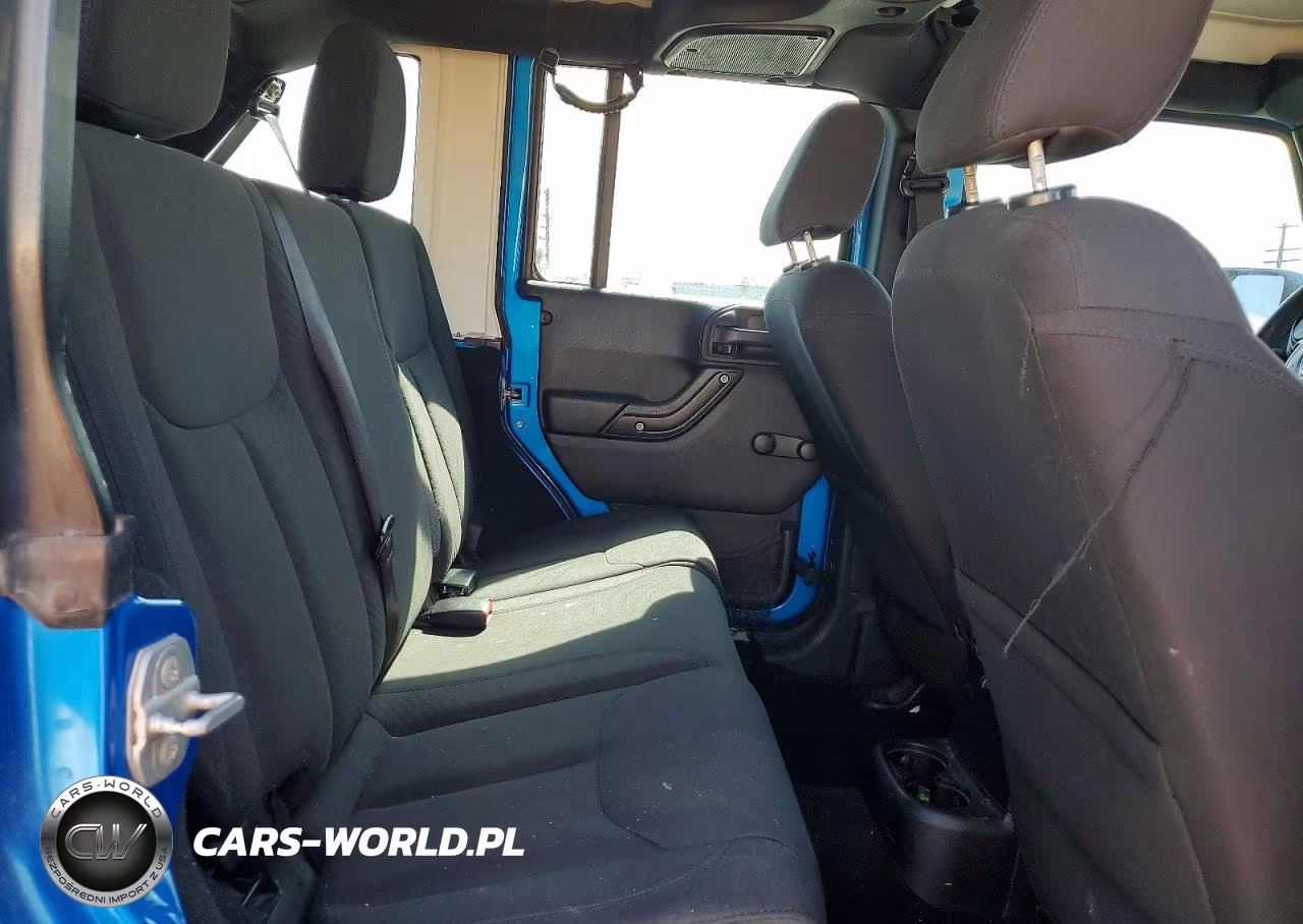 2016 Jeep Wrangler Unlimited Sport VIN:1C4BJWDG8GL130598 - 11