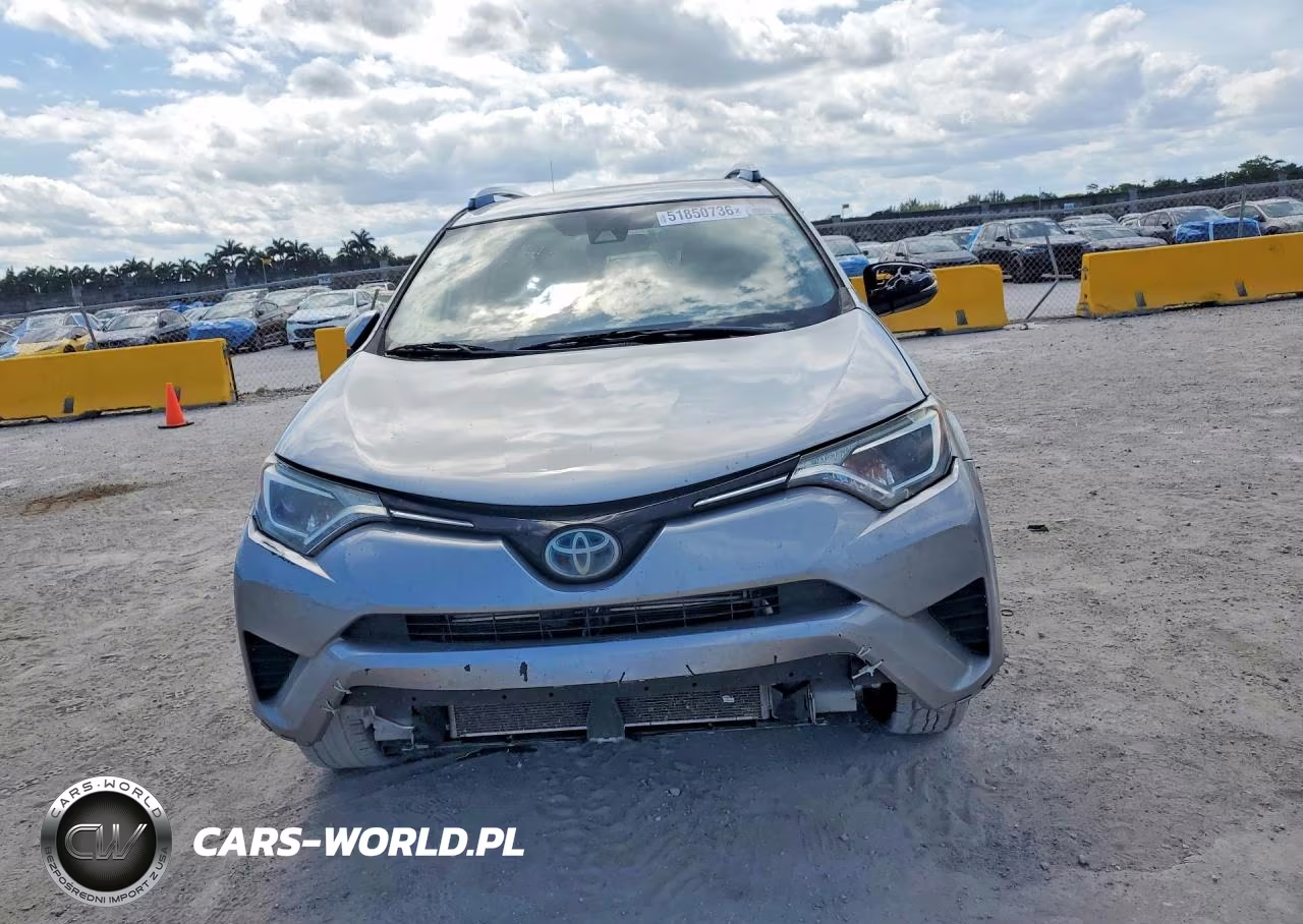 2018 Toyota Rav4 Hybrid Le VIN:JTMRJREV5JD213856 - 5