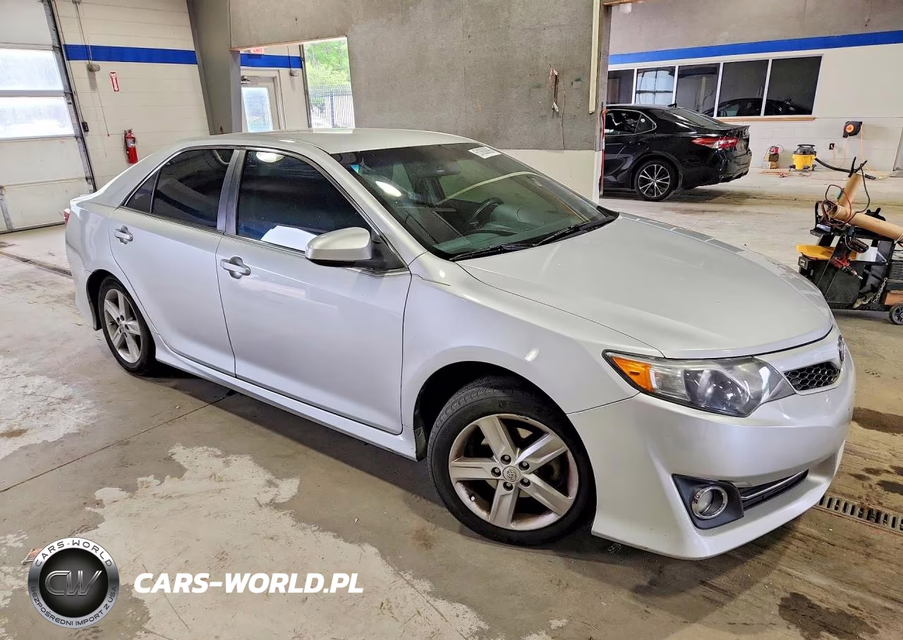 2012 Toyota Camry Se VIN:4T1BF1FK7CU114057 - 4