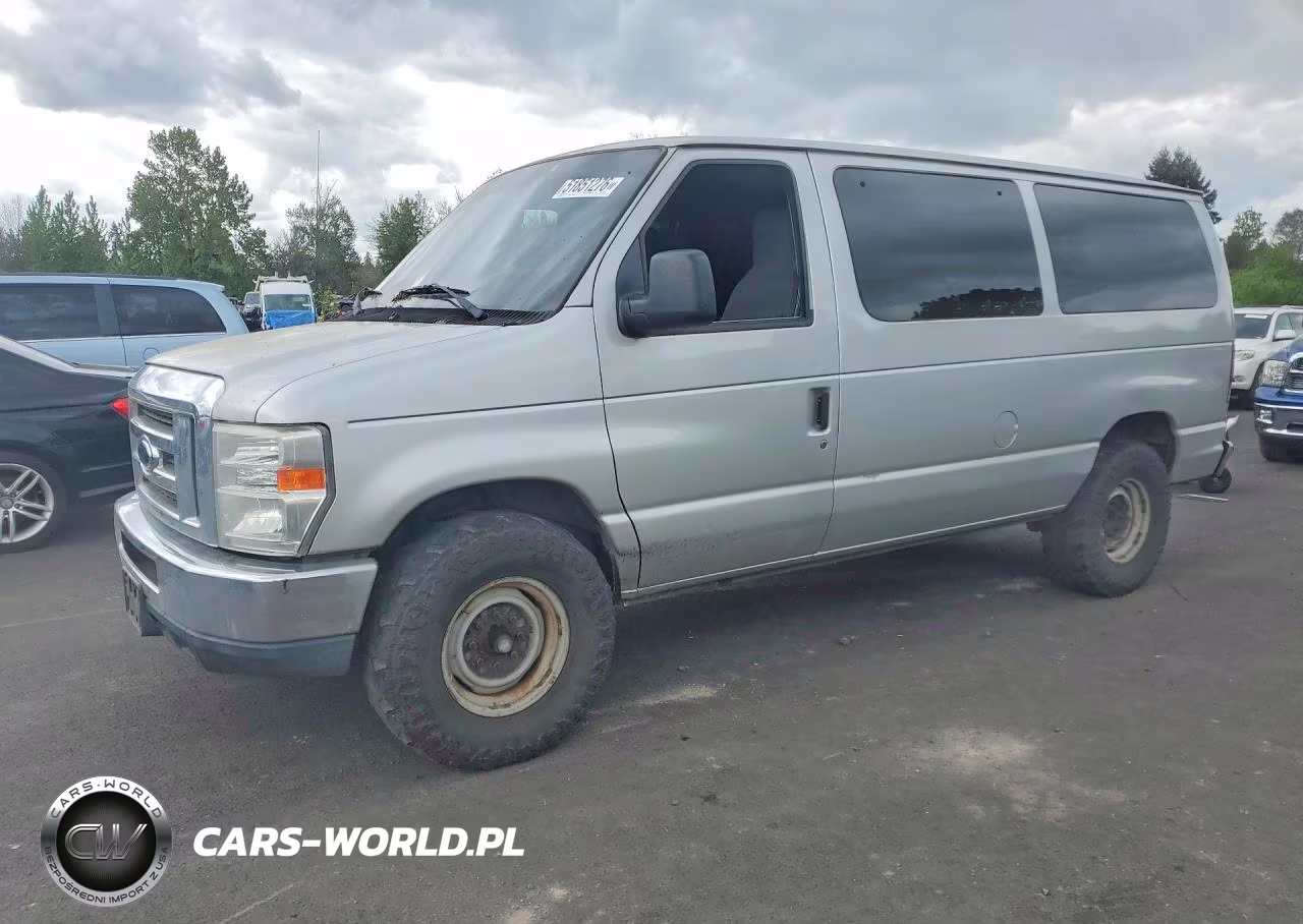 2012 Ford Econoline E350 Super Duty Wagon