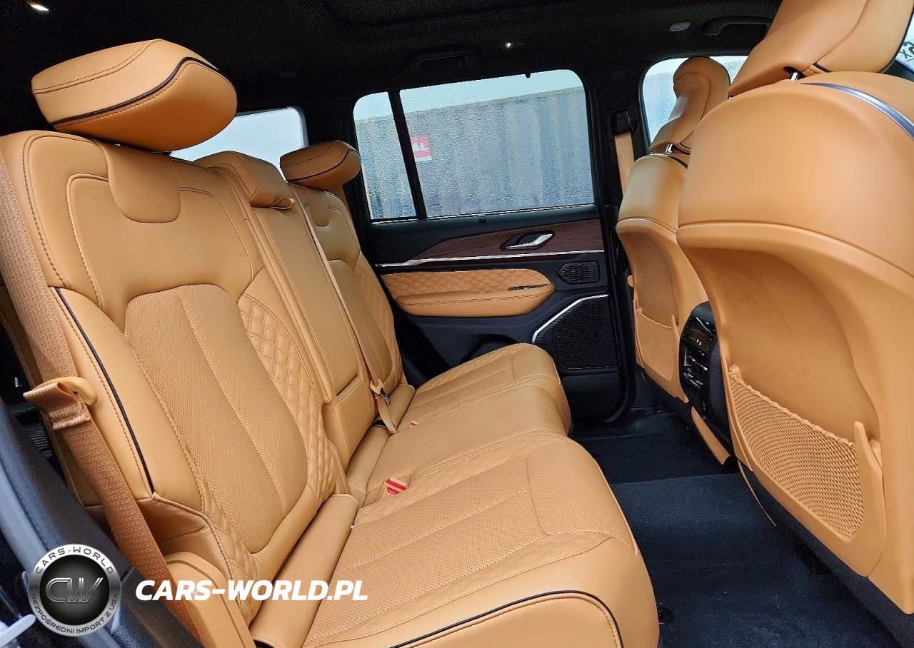 2023 Jeep Grand Cherokee Summit VIN:1C4RJHEG5PC563403 - 11
