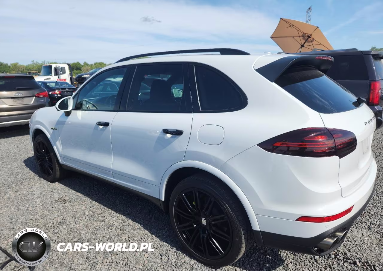 2017 Porsche Cayenne Se Hybrid Platinum VIN:WP1AE2A20HLA75758 - 2