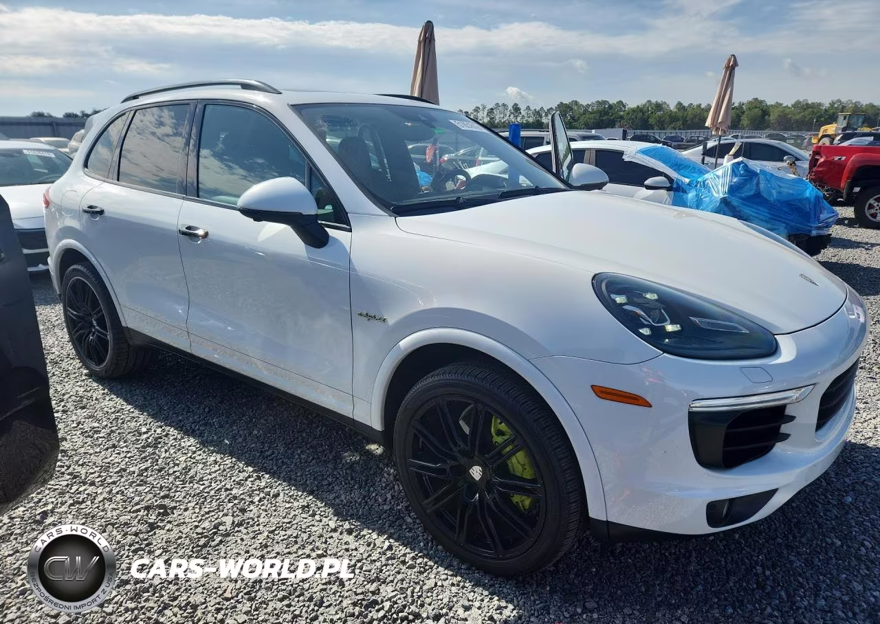 2017 Porsche Cayenne Se Hybrid Platinum VIN:WP1AE2A20HLA75758 - 4