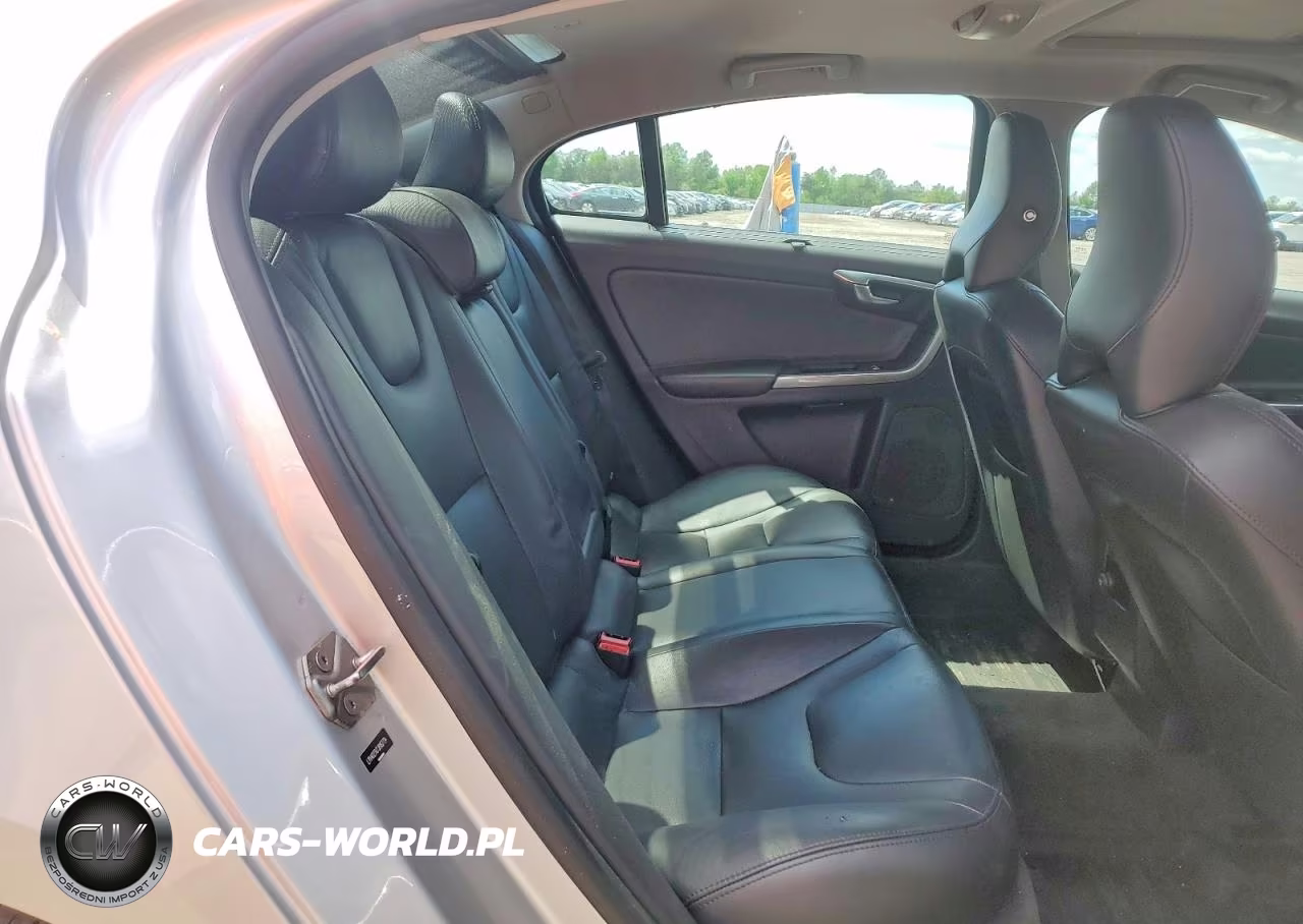 2018 Volvo S60 Inscription VIN:LYV402TK7JB162724 - 10