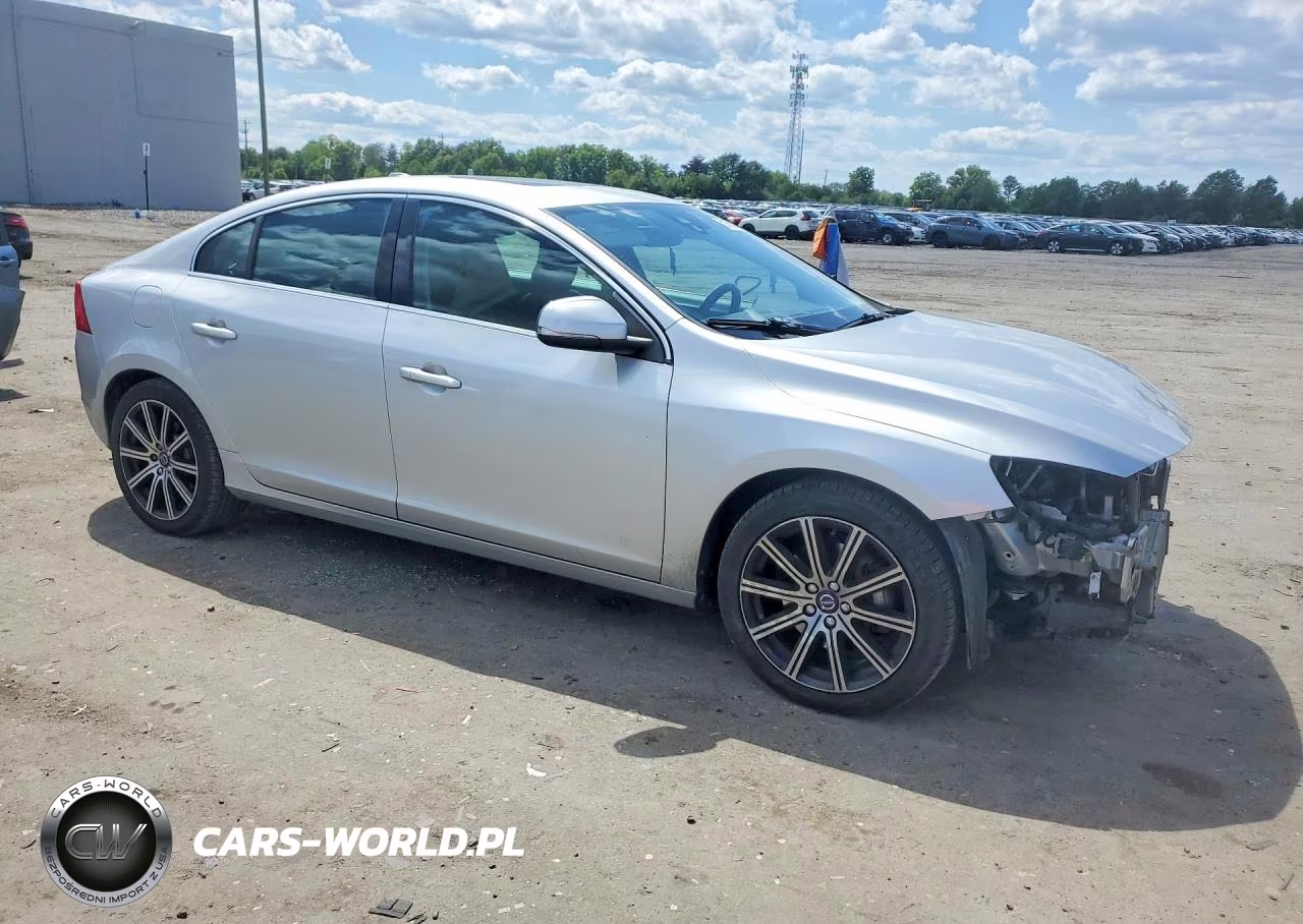 2018 Volvo S60 Inscription VIN:LYV402TK7JB162724 - 4
