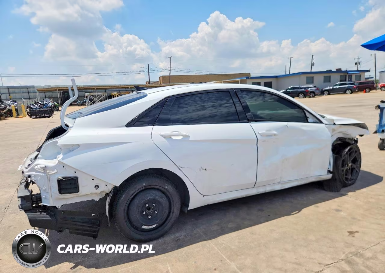 2025 Hyundai Elantra N Line VIN:KMHLR4DFXSU985844 - 3