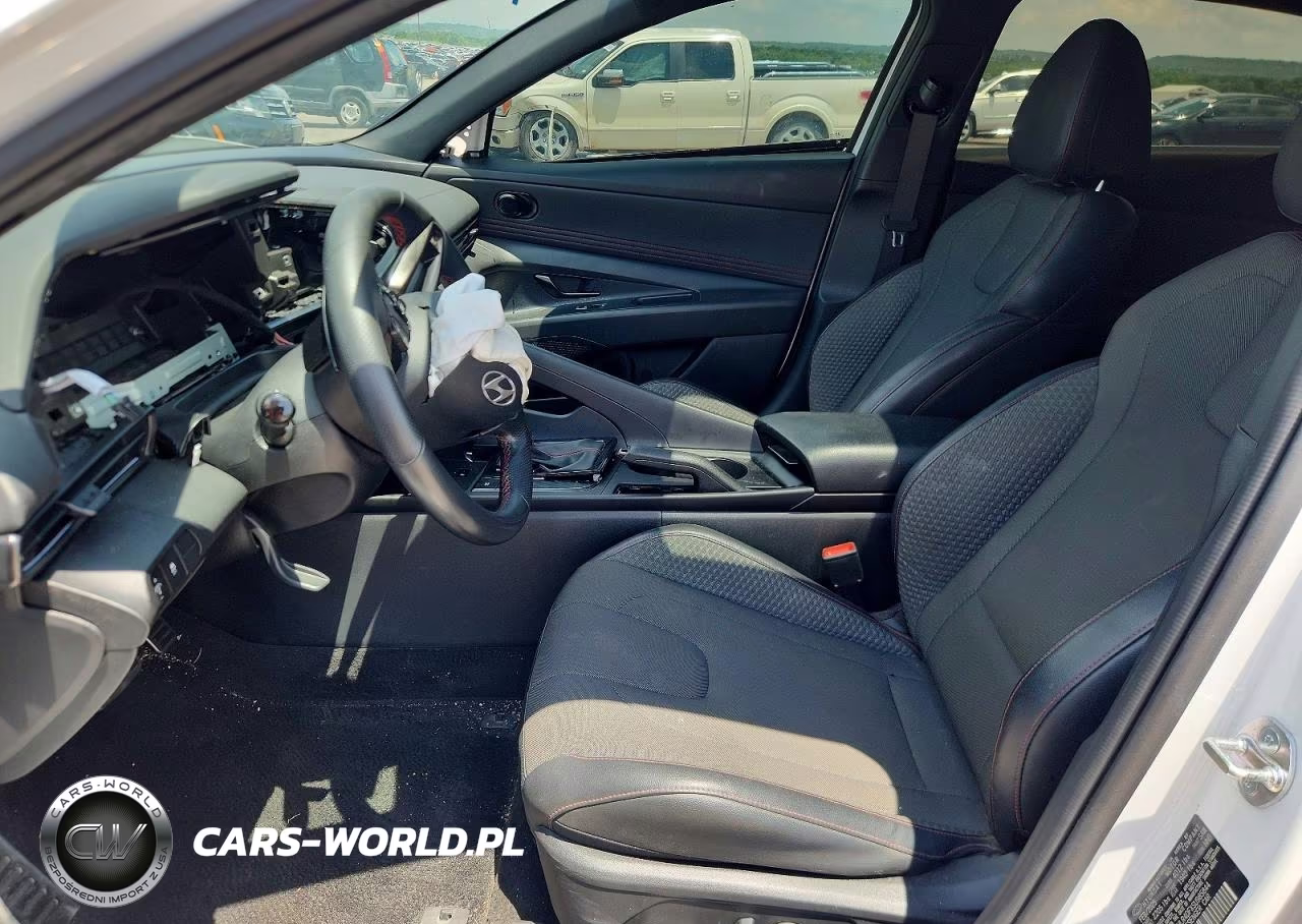 2025 Hyundai Elantra N Line VIN:KMHLR4DFXSU985844 - 7