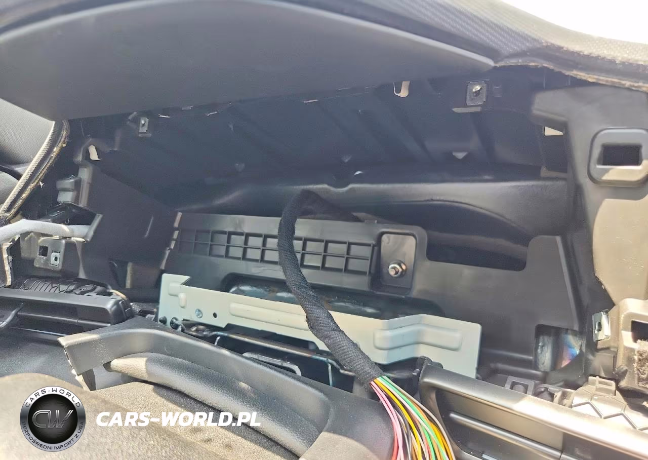 2025 Hyundai Elantra N Line VIN:KMHLR4DFXSU985844 - 9