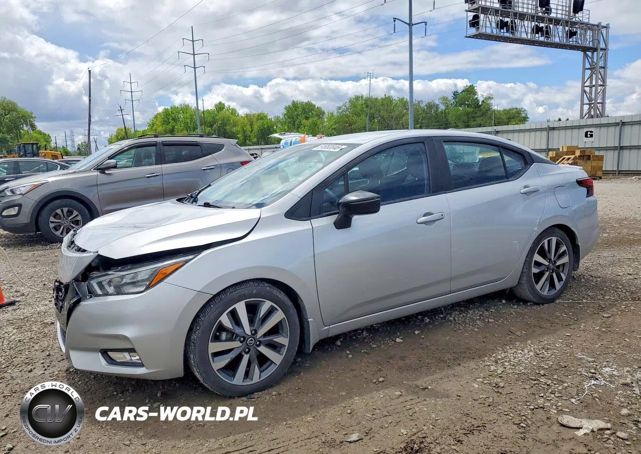 2020 Nissan Versa Sr