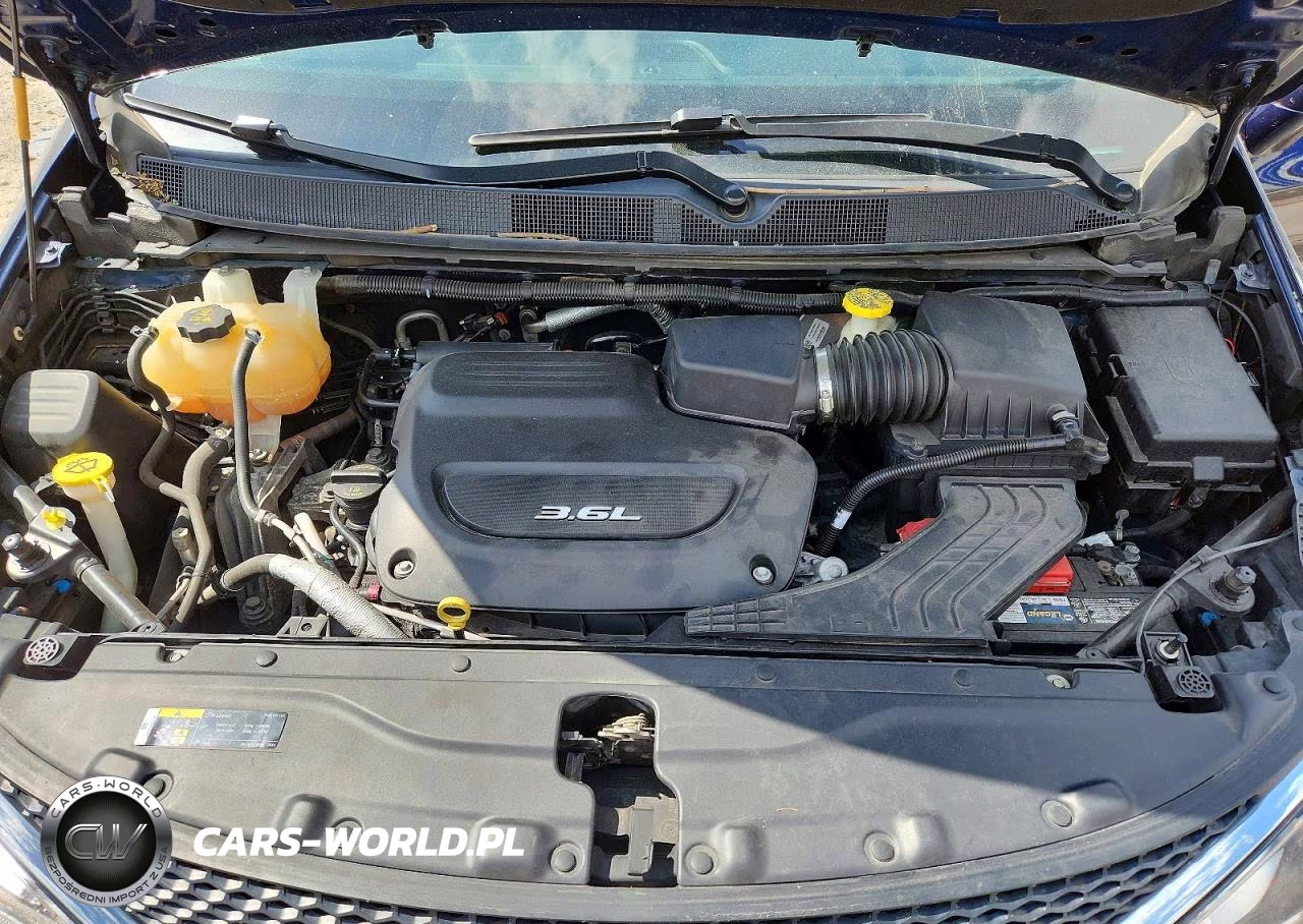 2018 Chrysler Pacifica Touring L VIN:2C4RC1BG5JR234799 - 12