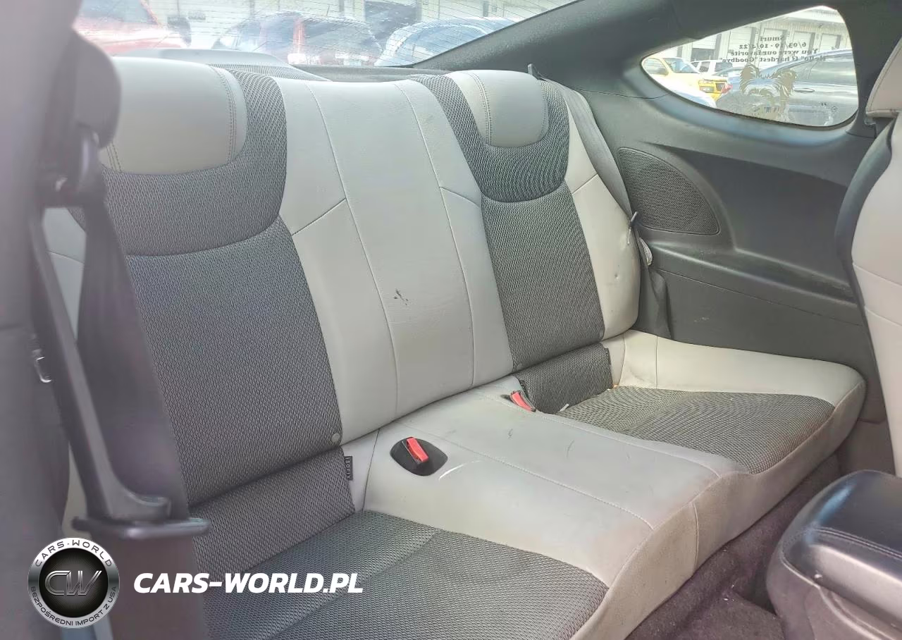 2013 Hyundai Genesis Coupe 2.0T VIN:KMHHT6KD6DU080511 - 10