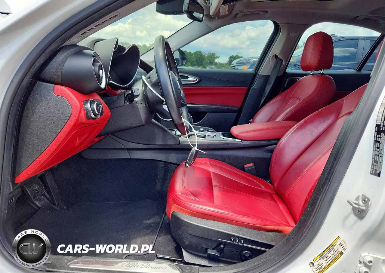 2021 Alfa Romeo Giulia Ti VIN:ZARFAMBN2M7644027 - 7
