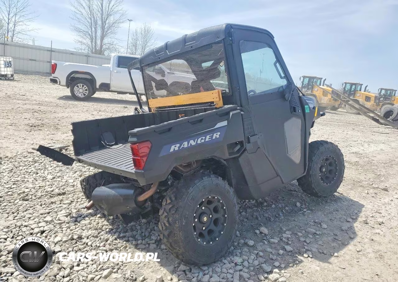 2023 Polaris Ranger 1000 Utility Vehicle VIN:3NSTAE990PH357329 - 4
