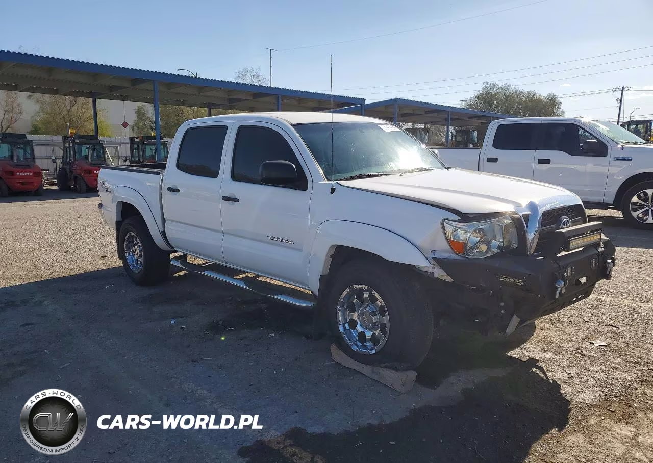 2011 Toyota Tacoma Double Cab Prerunner VIN:3TMJU4GN4BM109918 - 4